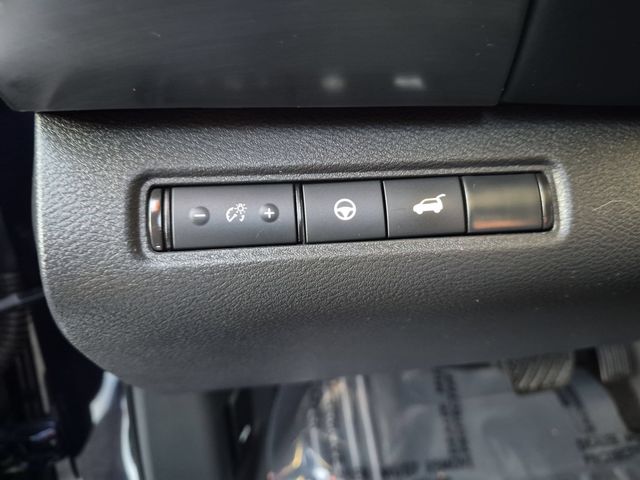 Used 2023 Blue Nissan SL image 17