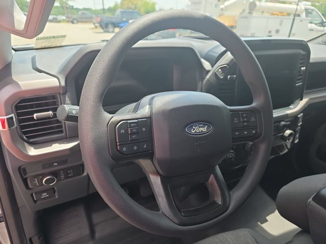Used 2025 Iconic Silver Metallic Ford XL image 12