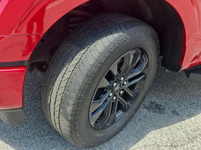 Used 2024 Rapid Red Metallic Tinted Clearcoat Ford XLT image 33