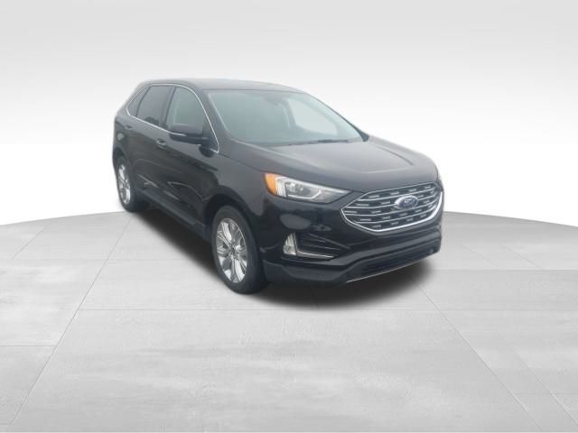 2022 Ford Edge Titanium 2