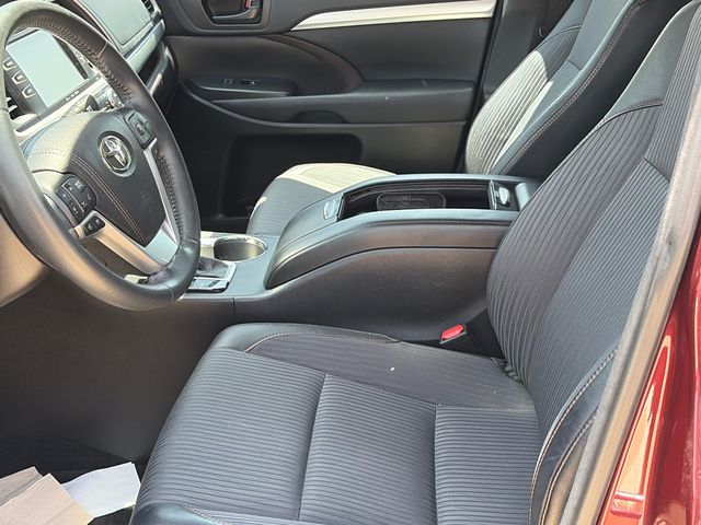 Used 2016 Toyota Highlander SUV