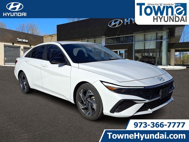 2025 Hyundai Elantra SEL Sport FWD