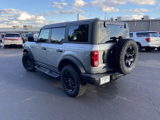 2024 Ford Bronco Black Diamond 5