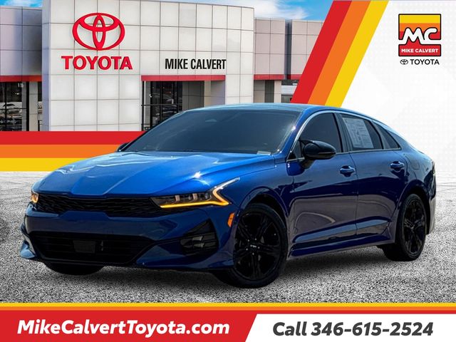 Sapphire Blue 2022 Kia K5 Sedan Front-Wheel Drive 8-Speed Automatic