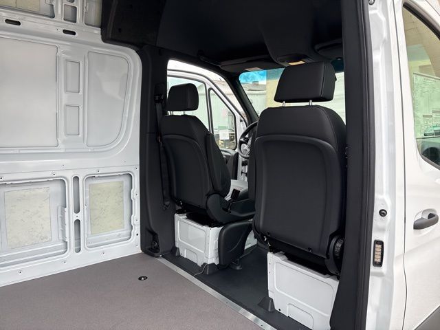 2025 Mercedes-Benz Sprinter 2500 Cargo 144 WB photo