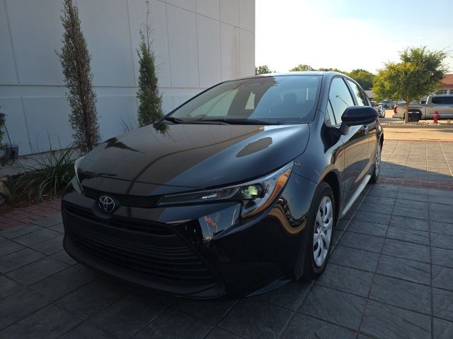 2025 Toyota Corolla LE FWD