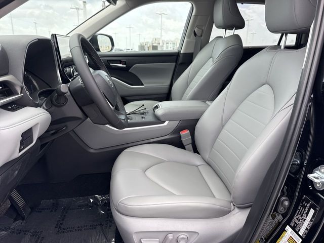 Used 2026 Toyota Highlander Hybrid SUV