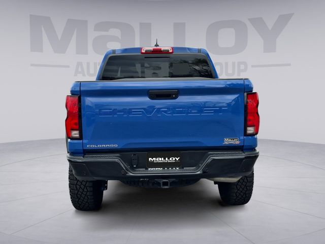 View vehicle photo 4