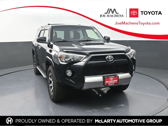 Midnight Black Metallic 2018 Toyota 4Runner SUV / Crossover Four-Wheel Drive 5-Speed Automatic Overdrive
