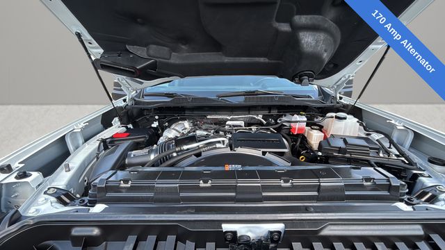 Used 2025 White Chevrolet LT image 33