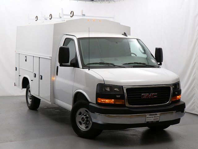 2025 GMC Savana 3500 Work Van