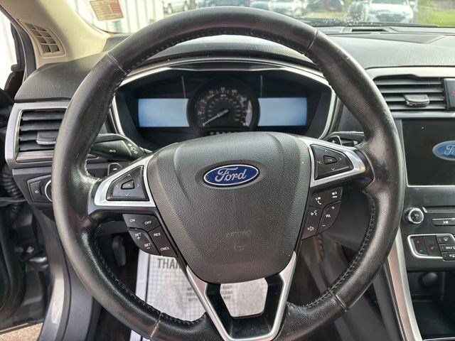 2017 Ford Fusion SE photo