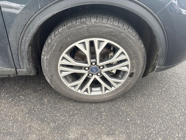 used 2022 Ford Escape car, priced at $21,999