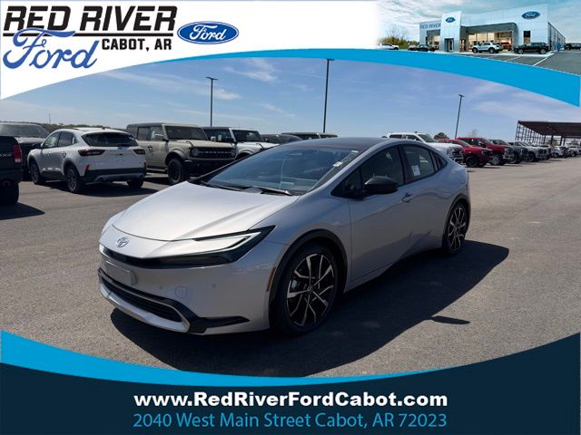 2025 Toyota Prius Plug-In Hybrid SE FWD