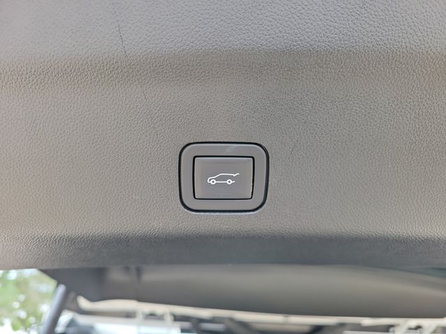 2023 Chevrolet Tahoe High Country - 8