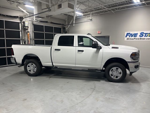 2026 RAM 2500 Tradesman Crew Cab 4WD
