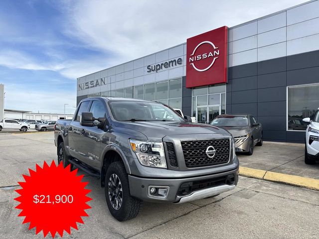 Gray (Gun Metallic) 2018 Nissan Titan PRO-4X Crew Cab 4WD Pickup Truck Four-Wheel Drive 7-Speed Automatic