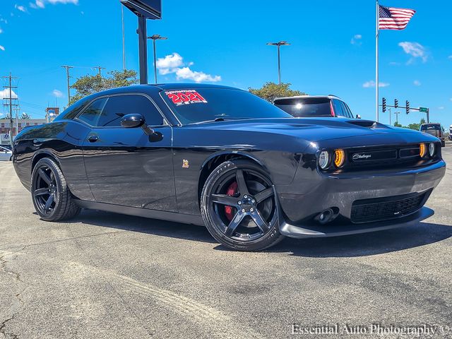 Pitch Black Clearcoat 2021 Dodge Challenger Coupe Rear-Wheel Drive 8-Speed Automatic