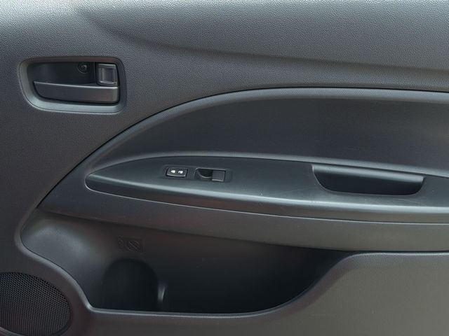 Used 2024  Mitsubishi ES image 34