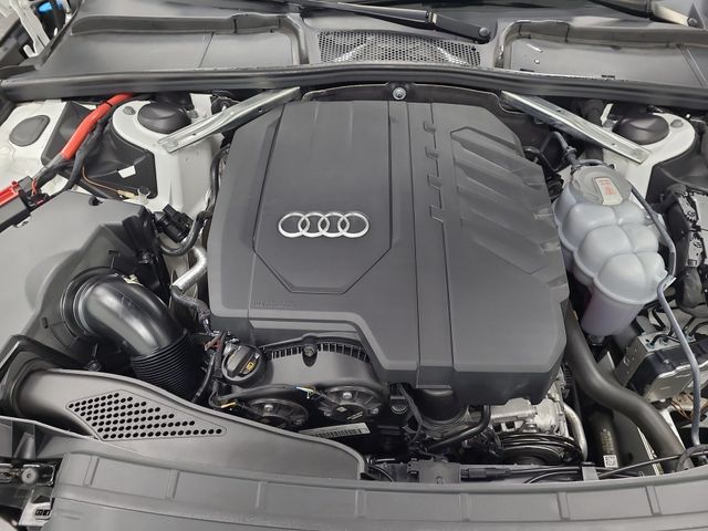 2022 – Audi – A4