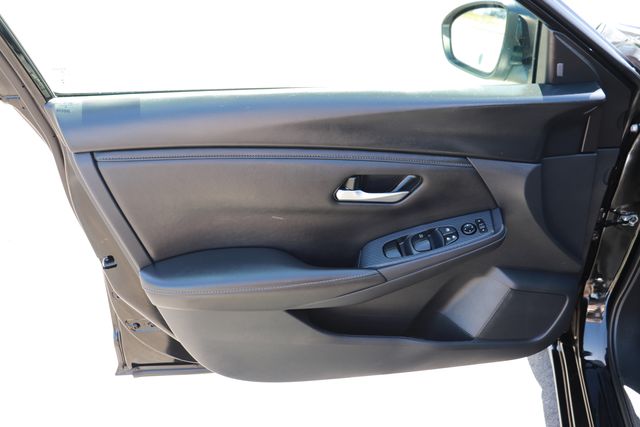 2024 Nissan Sentra SV photo