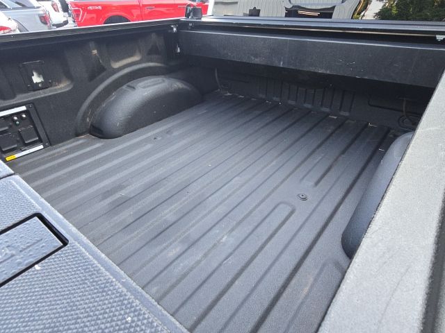 2022 Ford F-150 Platinum:169563A