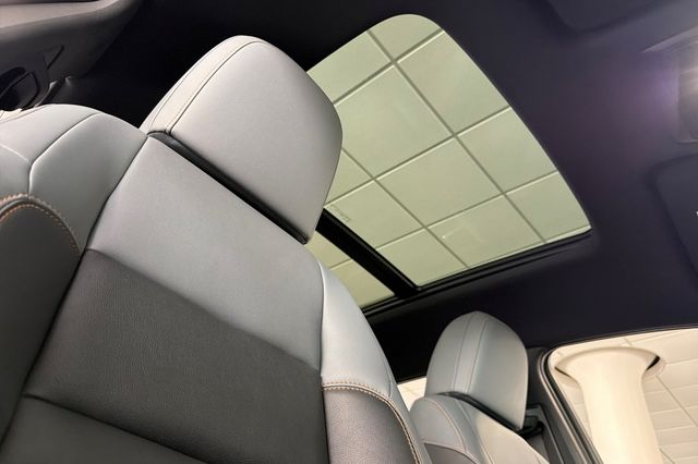 Used 2024 North Shore Pearl Honda Touring image 23
