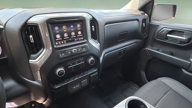 Used 2022 Black Chevrolet Custom image 24