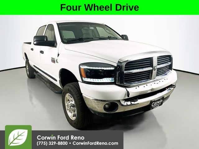 Bright White Clearcoat 2008 Dodge RAM 3500 SXT Mega Cab 4WD Pickup Truck Four-Wheel Drive 6-Speed Automatic