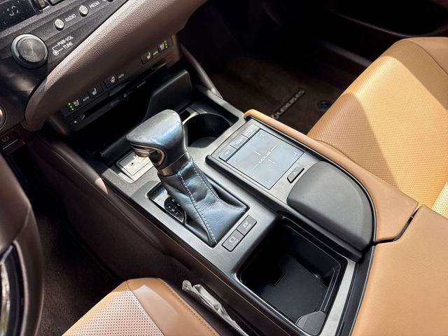 2019 Lexus ES - $23,898