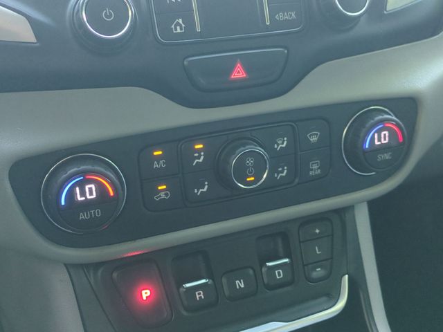Used 2019 White GMC SLT image 36