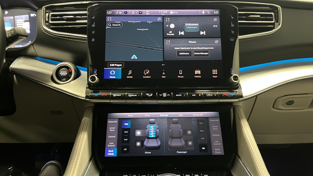 Used 2023 Midnight Sky Jeep Base image 13