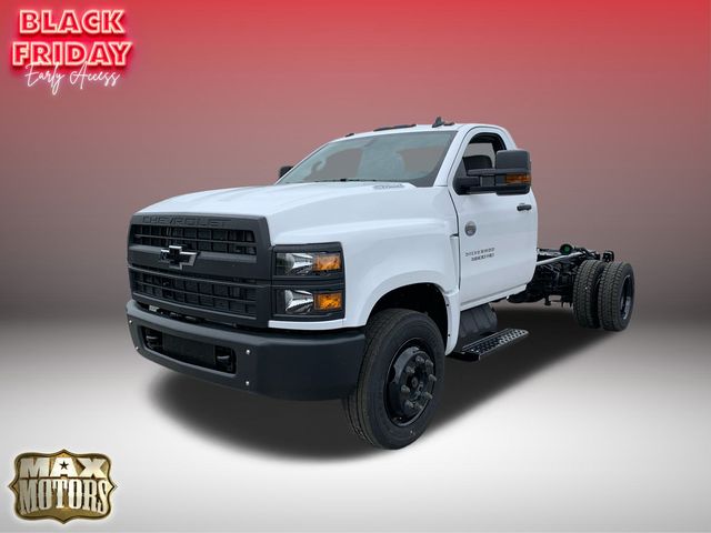 2023 Chevrolet Silverado 4500HD Work Truck 3