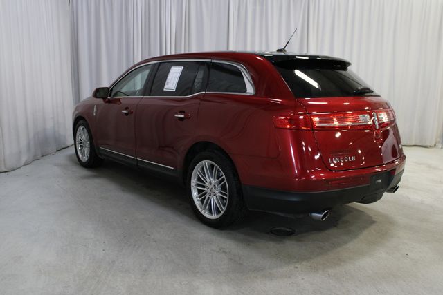 Used 2018 Red Lincoln Reserve image 30