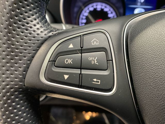 Used 2018  Mercedes-Benz C 300 image 20