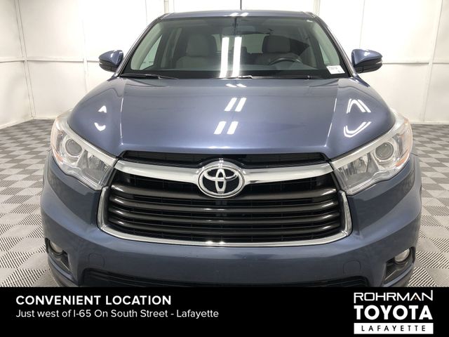 2016 Toyota Highlander LE Plus V6 10