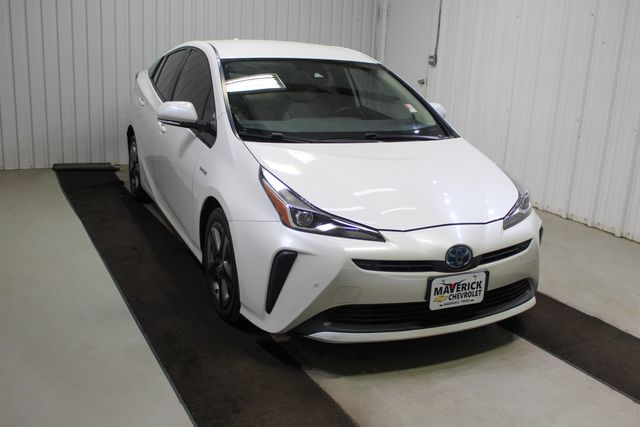 2019 Toyota Prius XLE FWD