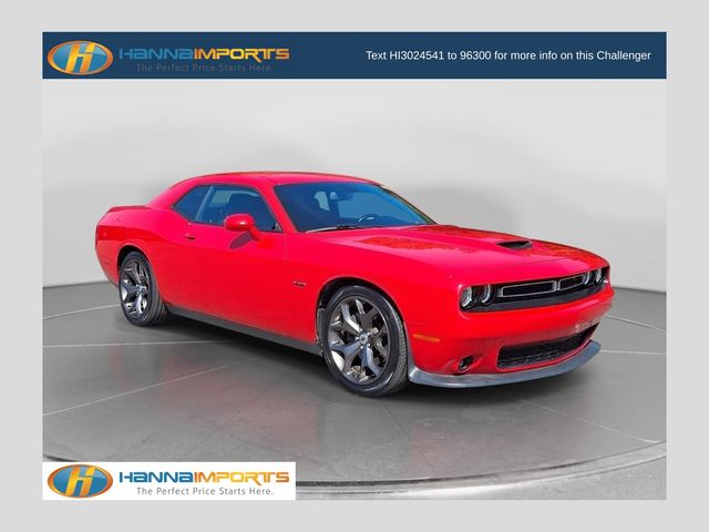 Torred Clearcoat 2019 Dodge Challenger Coupe Rear-Wheel Drive 6-Speed Manual
