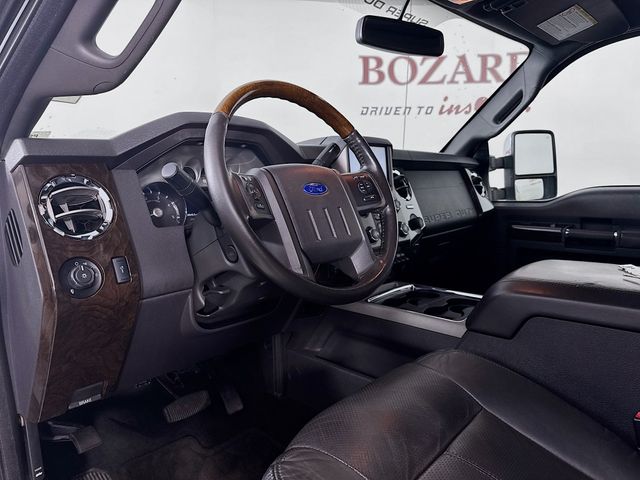 2015 White Platinum Metallic Tri-Coat Ford Super Duty F-250 SRW Platinum 4X4 Truck