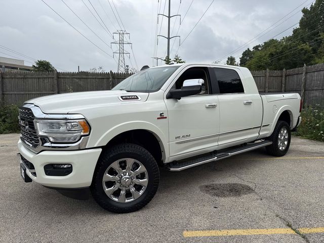 Pearl White 2022 RAM 2500 Pickup Truck Four-Wheel Drive 6-Speed Automatic