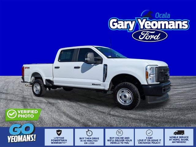 Oxford White 2024 Ford F-250 Super Duty XL Crew Cab 4WD Pickup Truck Four-Wheel Drive Automatic