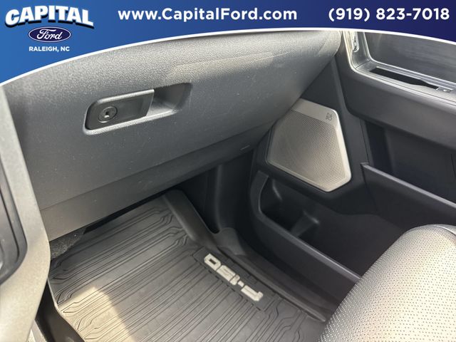 Used 2024 White Ford Lariat image 28