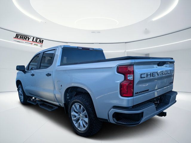 View vehicle photo 4