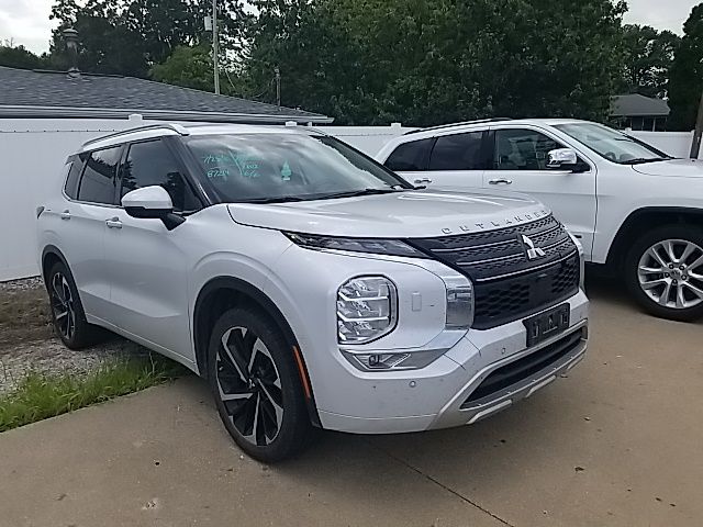 Used 2023 Mitsubishi Outlander SUV