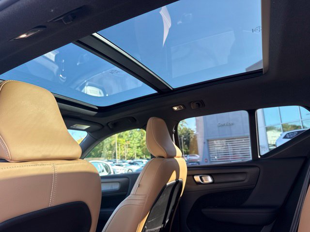 Used 2020 Volvo XC40 SUV