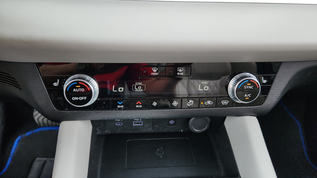 2024 Mitsubishi Outlander PHEV