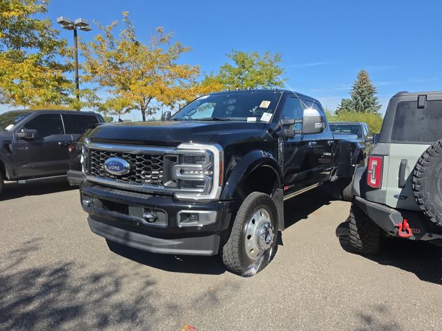 2024 Ford F-450 Super Duty Platinum Crew Cab LB DRW 4WD