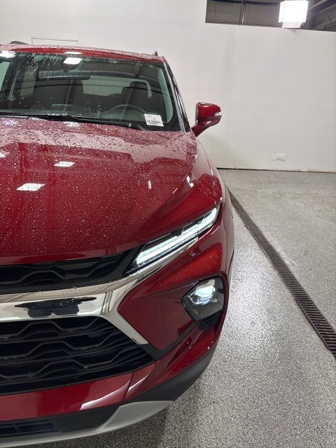 2025 Chevrolet Blazer LT photo