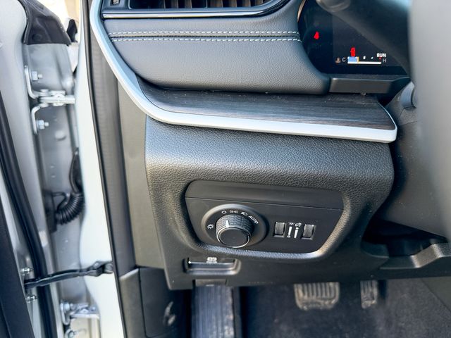 new 2026 Jeep Grand Cherokee car, priced at $45,965