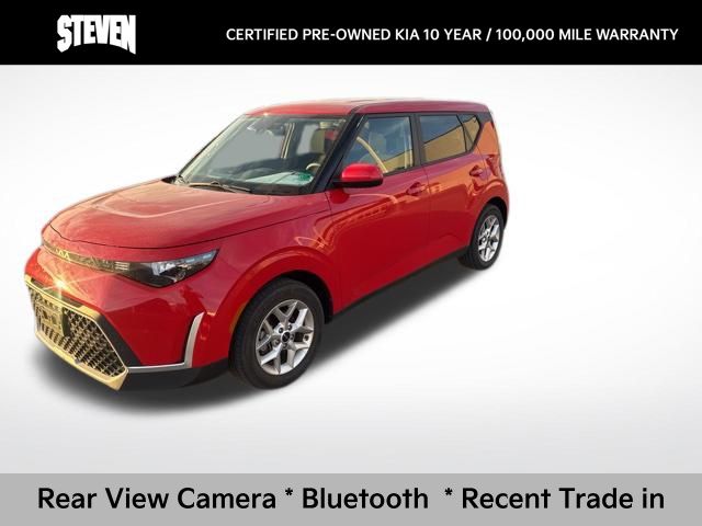 Inferno Red 2023 Kia Soul LX FWD SUV / Crossover Front-Wheel Drive Continuously Variable Transmission